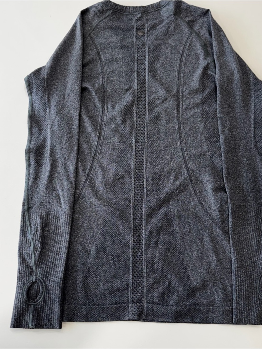 Lululemon Swiftly Tech Tee Seamless Long-Sleeve - Charcoal - Picture 2 of 3